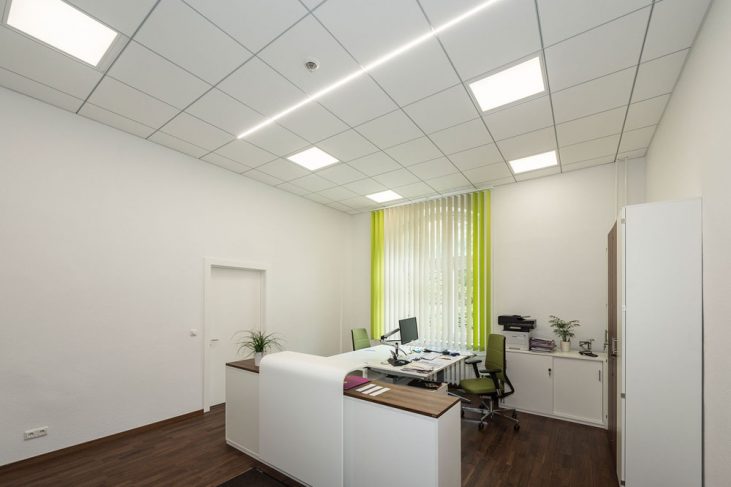 Detailaufnahme OWAlight 3a (grille/bande LED 1200/1220, sans poinçonnage central)